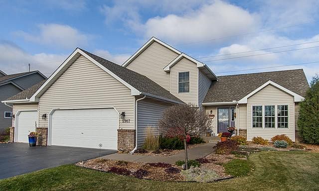 1st image of 5907 Mallard Ponds Dr