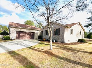 2007 Caracara Dr, New Bern, NC 28560