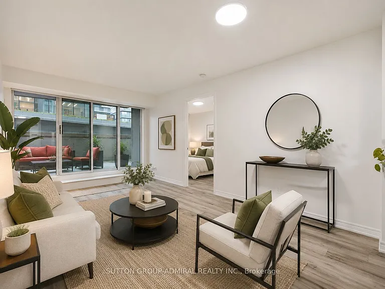 30 Grand Trunk Cres #309 — Photo 5