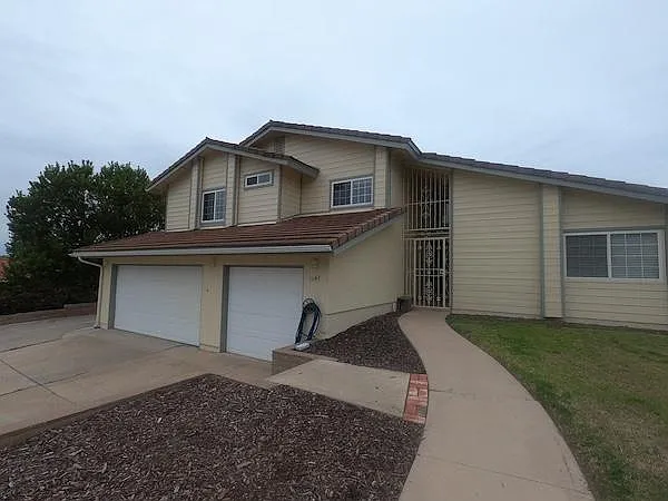 3649 Country Trl — Photo 31