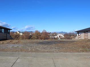 642 Mill Valley Pkwy, Redding, CA 96003