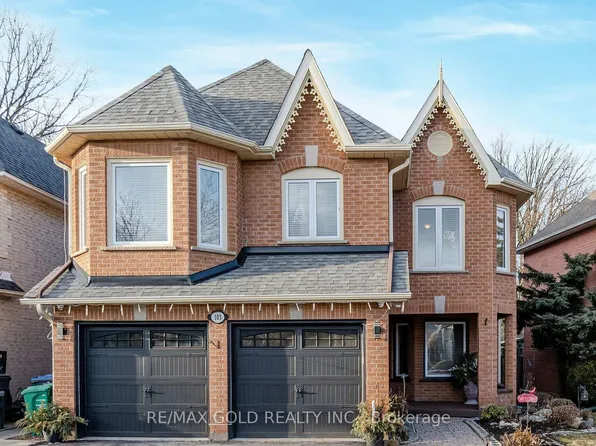 103 Vivians Cres, Brampton, ON L6Y 4V4