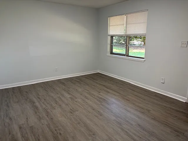 2 bed, 825 sqft, $950 — Photo 2
