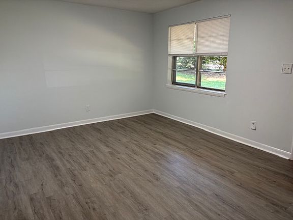 2nd image of 301A Lanier Rd