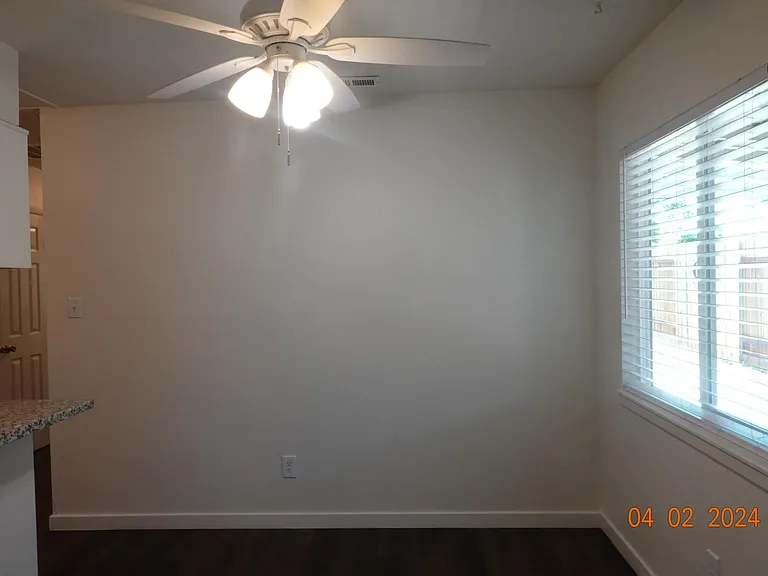 3724 Elkhorn Blvd — Photo 5