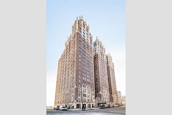 Sold by Stribling | media 6