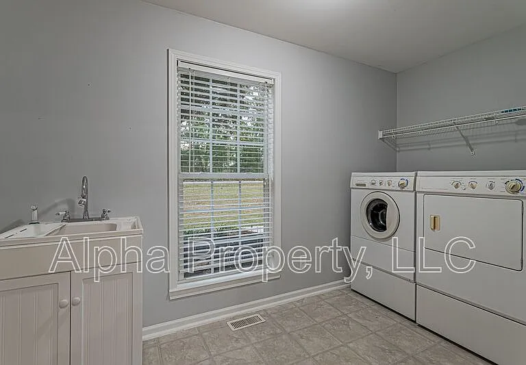 97 Smith Rd — Photo 27