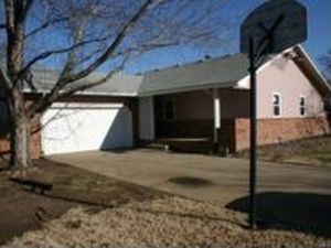 1527 N Baltimore Pl, Derby, KS, 67037