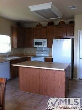 2nd image of 2616 Cloverbrook Ln