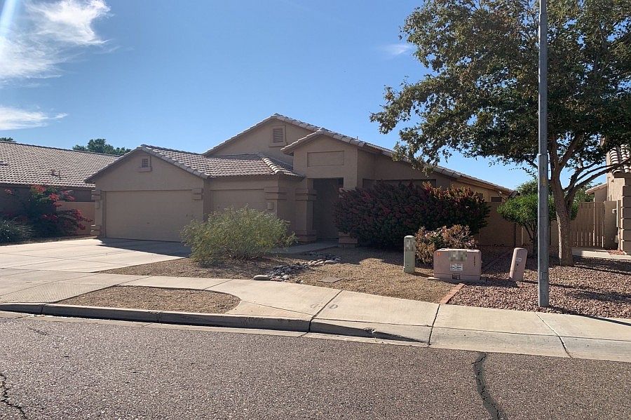2nd image of 7782 N 51st Ln