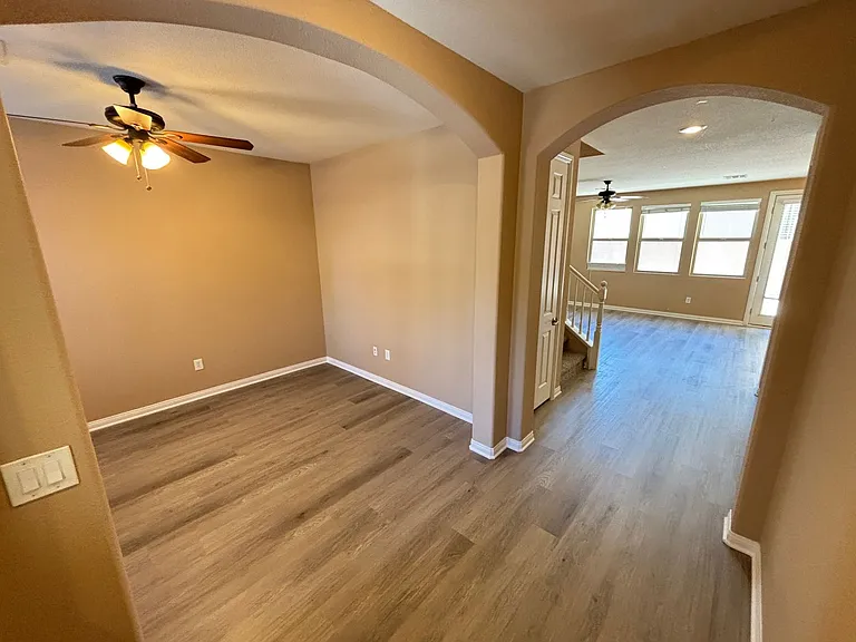 10741 Cather Ave — Photo 9