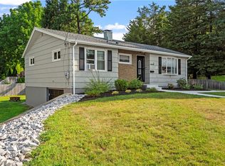 9 Poplar St, Woonsocket, RI 02895