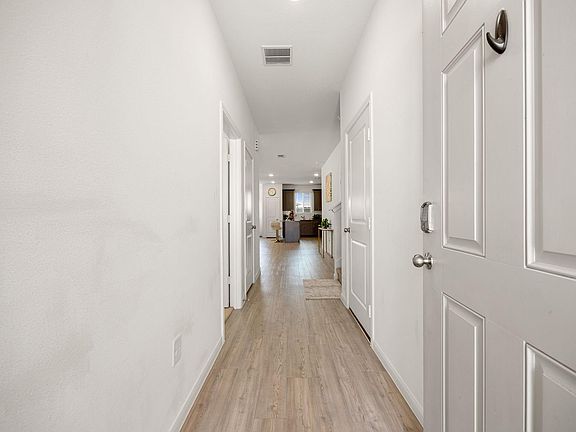 5th image of 16907 Elm Grove Rd