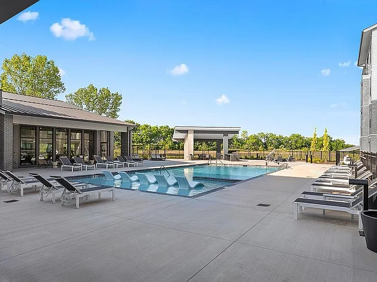 The Brentwood - 16