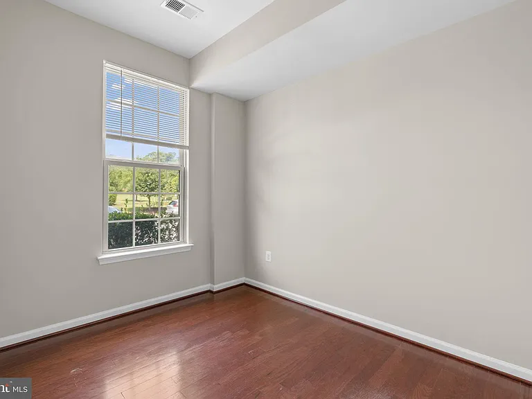 7315 Old Calvary Rd — Photo 37