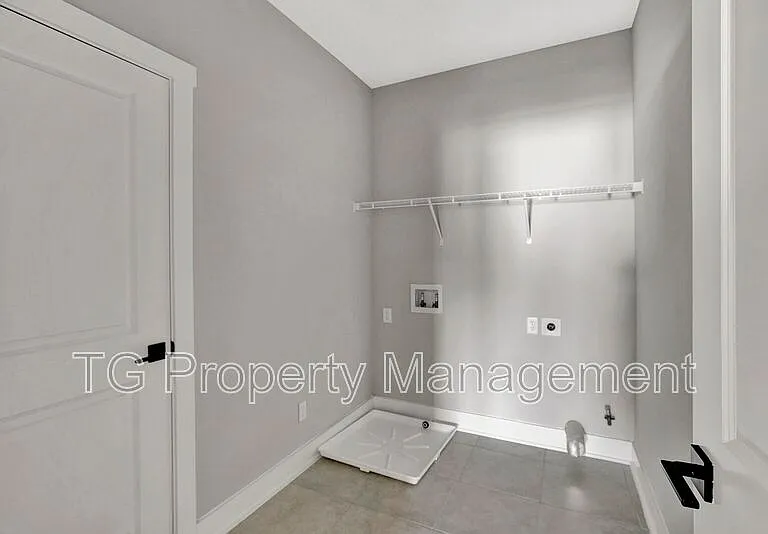 24 Goodhope Ct — Photo 28