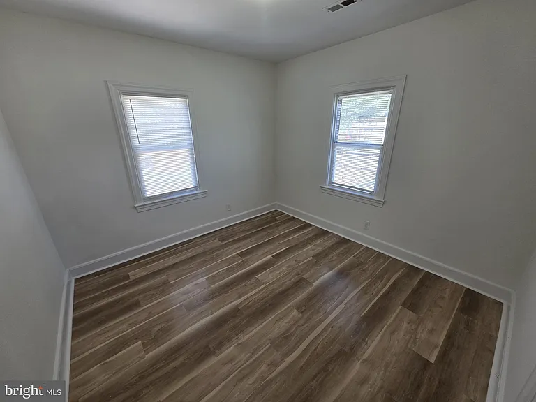 5815 Robin Ln — Photo 11