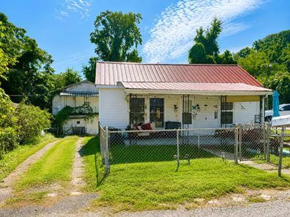 610 Amber Rd, South Charleston, WV 25303