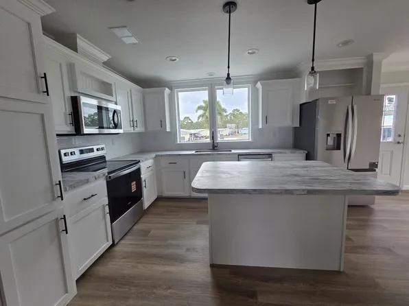 19424 Bermuda Ct #3O, North Fort Myers, FL 33903