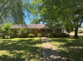 1113 W Monroe Ave, Greenwood, MS 38930