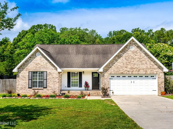 29 Timaquana Dr, Picayune, MS 39466