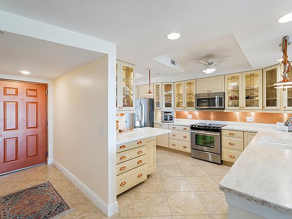 5th image of 356 Golfview Road #903