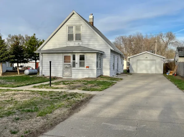 114 N Maple St, Ainsworth, NE 69210