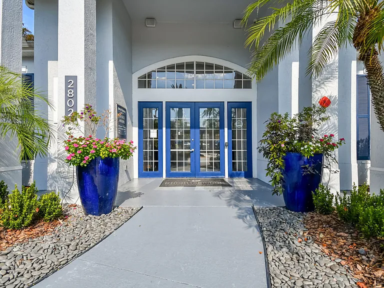 Knightsbridge at Stoneybrook — Photo 52