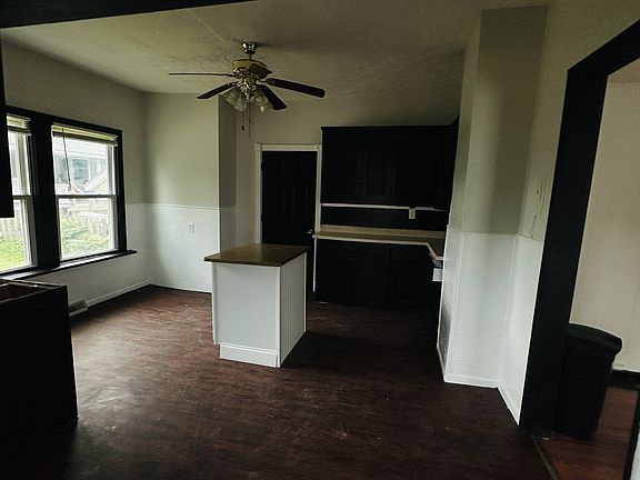 4th image of 4203 Archwood Ave Unit 1