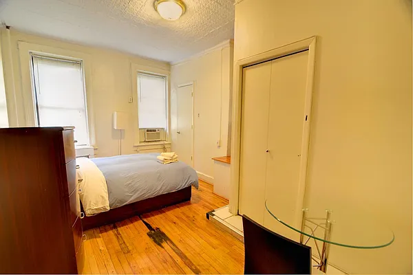 Rented by Smart City Real Estate LLC | media 24