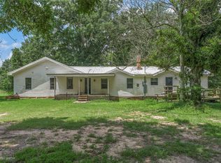 120 Bessie Crow Rd, Coushatta, LA 71019