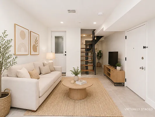 Living room, photo 1