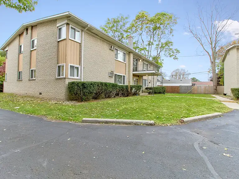 34630 Glenwood Rd — Photo 3