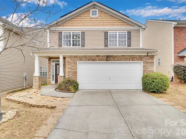 738 Lumber Ln, Charlotte, NC 28214