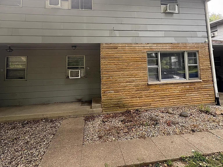 847 Riverside Dr — Photo 5