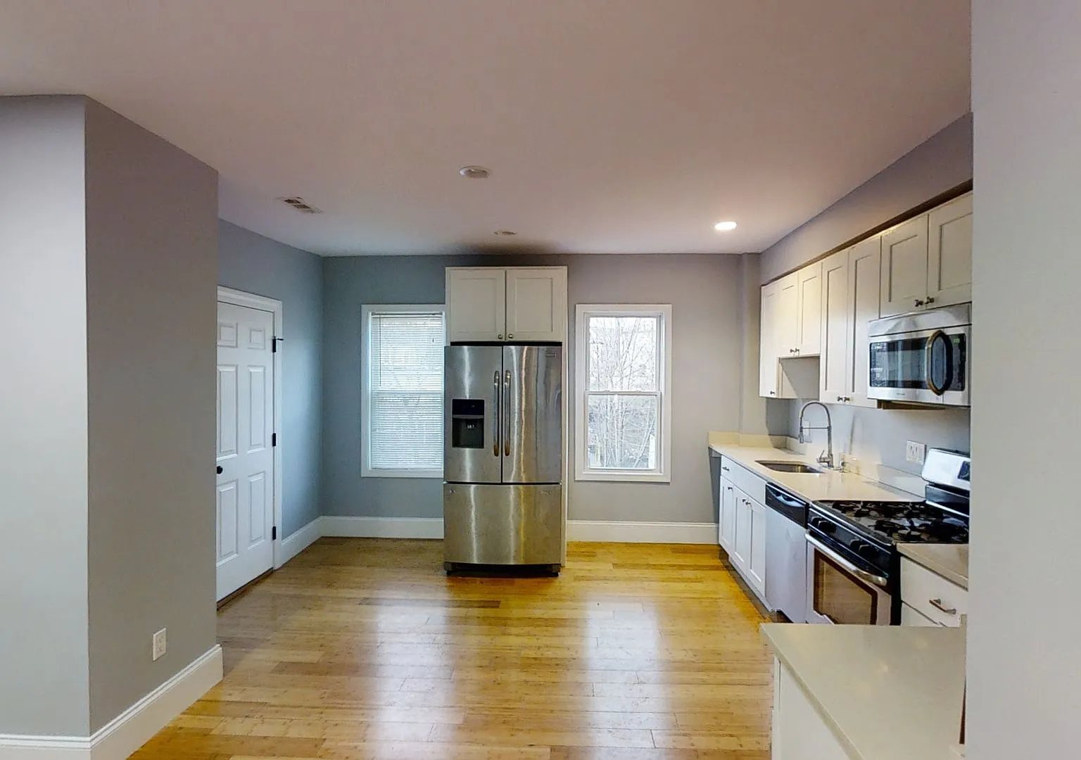 722 Saratoga St — Photo 1