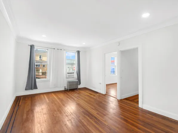 95-07 Cresskill Place image 9 of 21