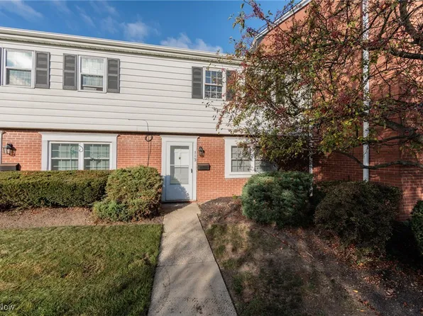 23540 David Dr Unit 113C, North Olmsted, OH 44070