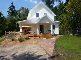 2250 Soundview Dr NE, Bainbridge Island, WA 98110
