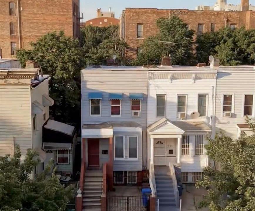 1st image of 829 Jennings Street