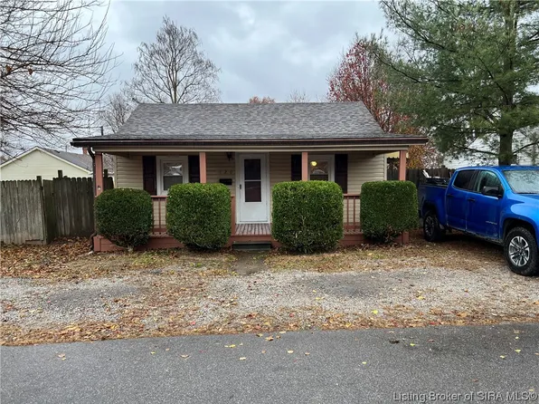 120 E Jefferson Street, Scottsburg, IN 47170