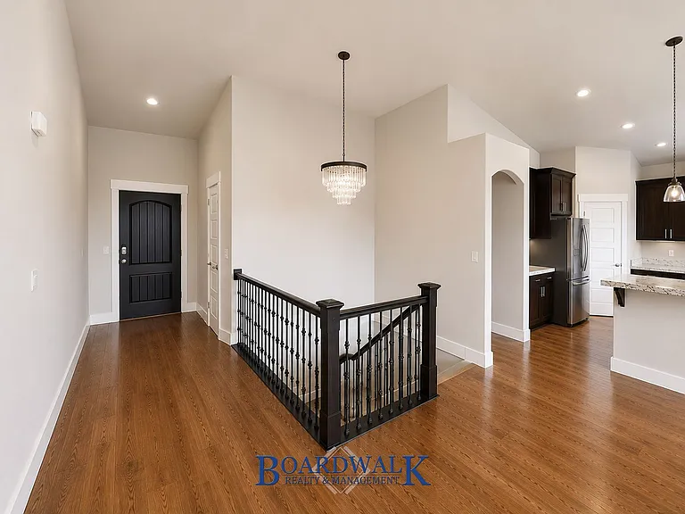 793 W Valley View Way — Photo 6