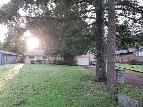 2nd image of 5623 195th Ave E