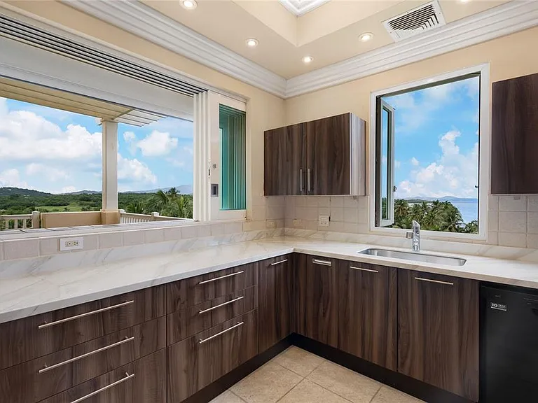 500 Ocean Dr #553 — Photo 19