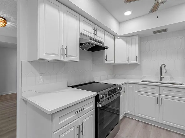 1451 Gulf Blvd #101 — Photo 8