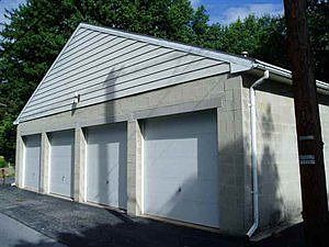 3rd image of 2835 Booser Ave