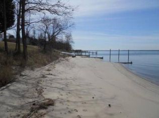 78 2nd St, Lancaster, VA 22503