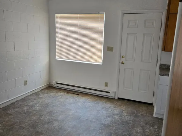 2 bedroom 1 bath Apartment - 91 NW 8th St, 85 NW 8th St, Ontario, OR 97914