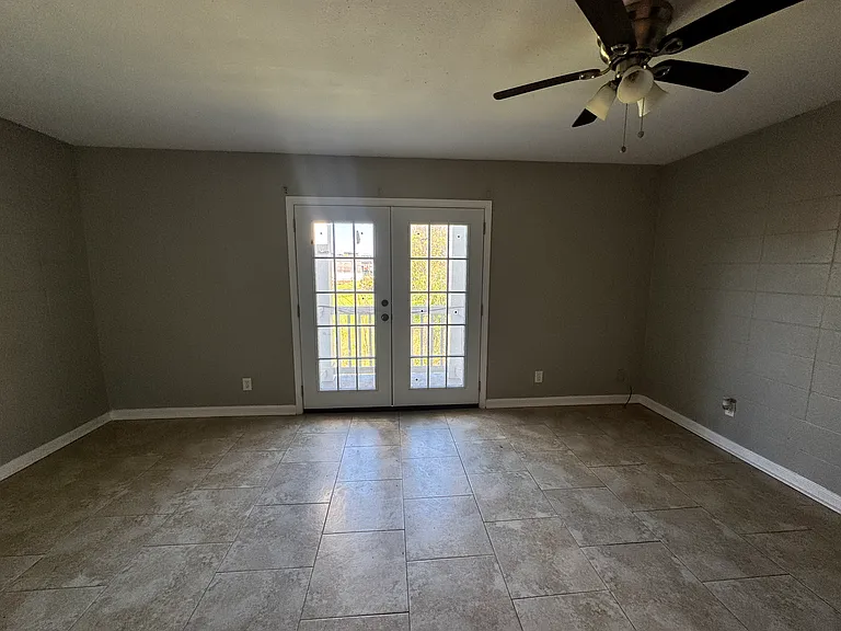 1215 Truxton St #203 — Photo 1