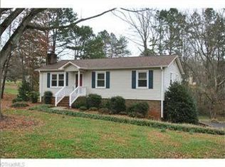 1467 Woodside Dr, Winston Salem, NC 27106